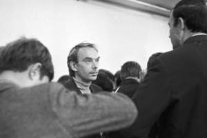 В 1973 году на завод «КАМАЗ» приехал Алексей Баталов, звезда советского кино. В СССР его знали как Гогу, Гошу или Жору. В тот день он выступил перед полным залом.